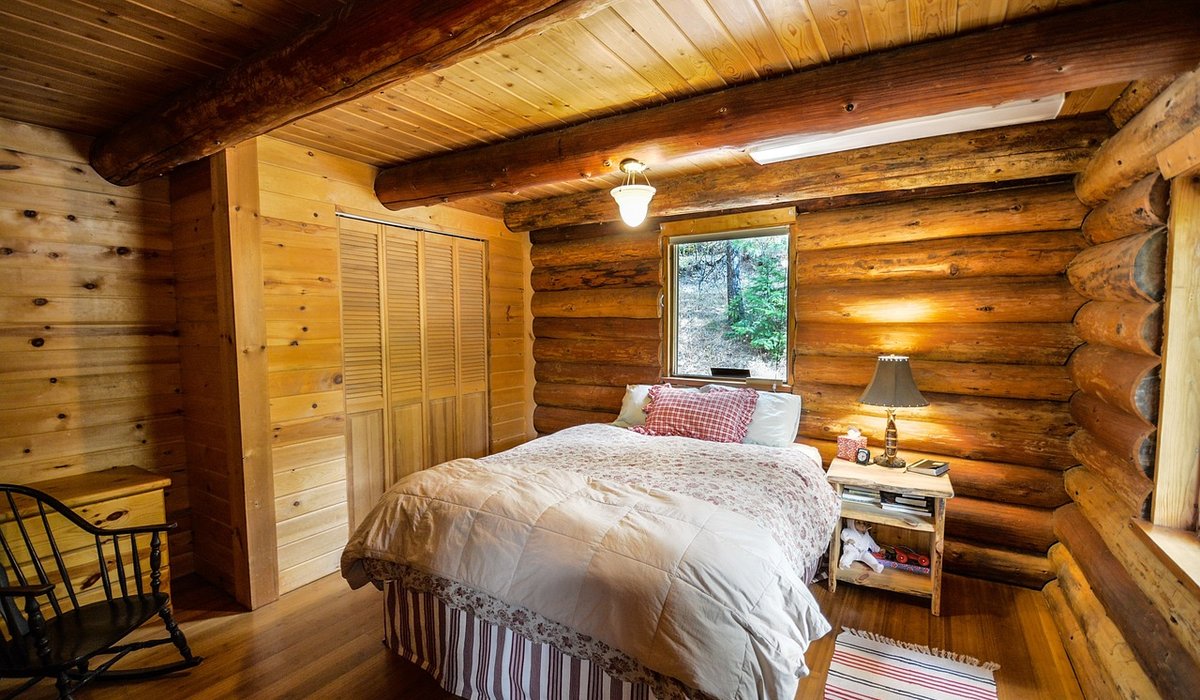 Styling a Rustic Cabin with Natural Materials